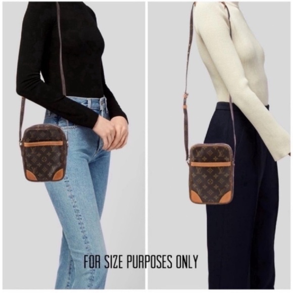 AUTHENTIC LOUIS VUITTON Brown Monogram Crossbody Bag - Picture 2 of 16